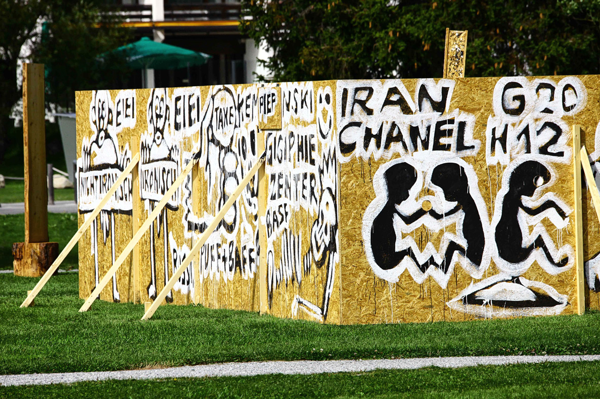 Art or Cult?.